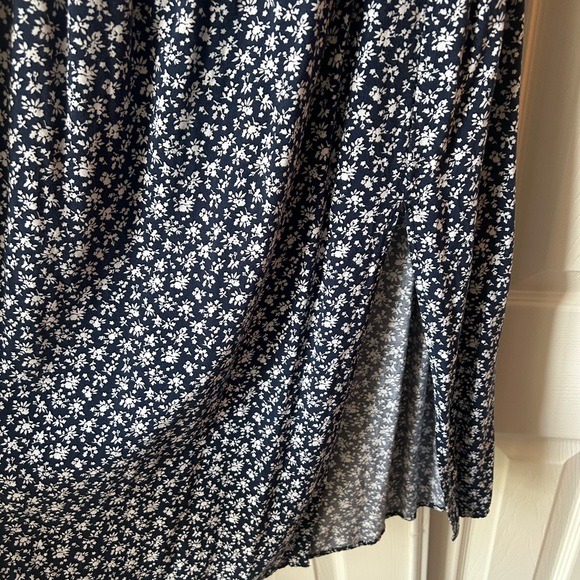 Floral Blue and White Women's Dress - Picture 3 of 3